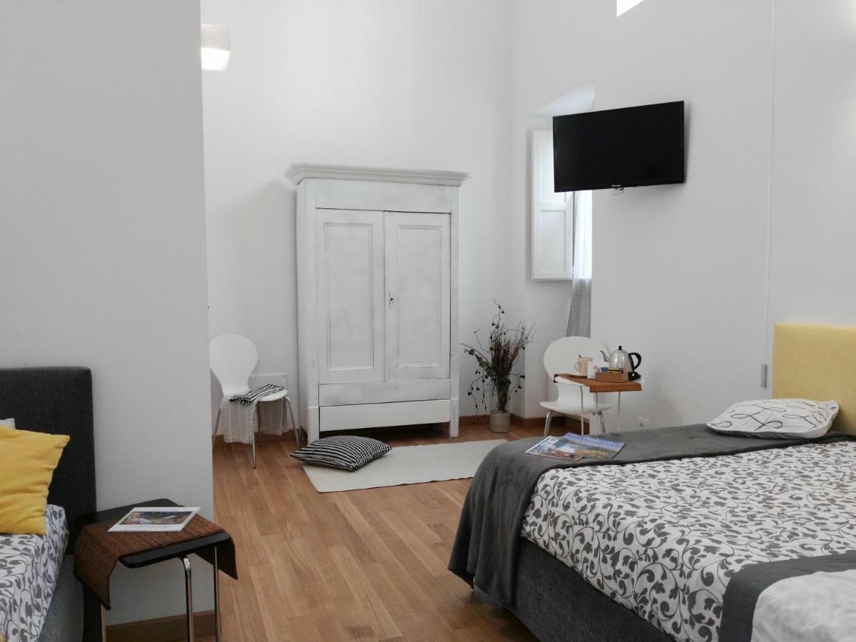 B&B La Casa Gialla Λέτσε Εξωτερικό φωτογραφία