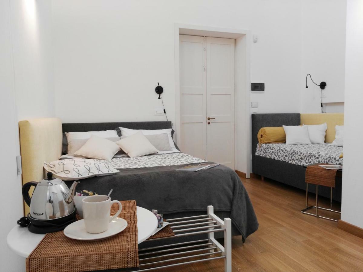 B&B La Casa Gialla Λέτσε Εξωτερικό φωτογραφία